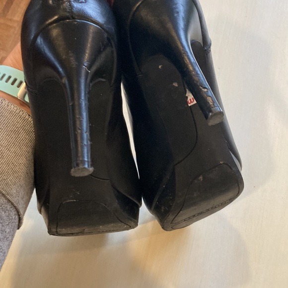 Nine West bootie type heels - Picture 4 of 4